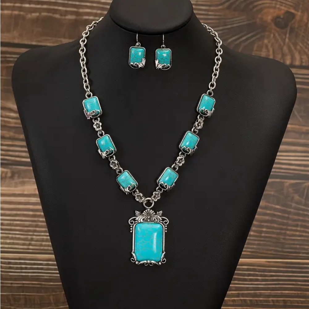 Vintage-Inspired Western Turquoise Statement Set